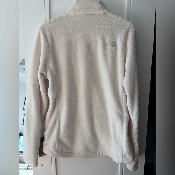 NWT The North Face Off-White Fleece Jacket Osito Cream M Fluffy - Picture 4 of 7
